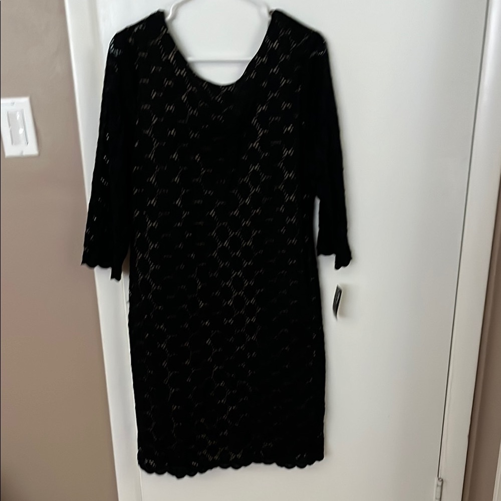 Black Sheath Dress 3/4 Sleeve Crew Neck